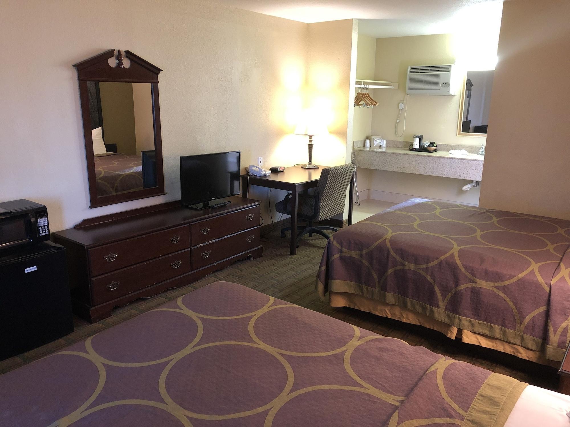 Motel Super 8 By Wyndham Corning Extérieur photo