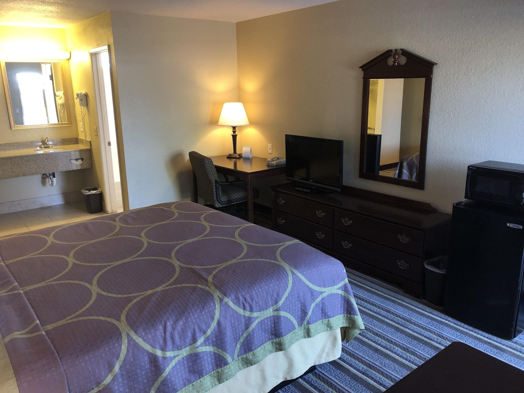 Motel Super 8 By Wyndham Corning Extérieur photo