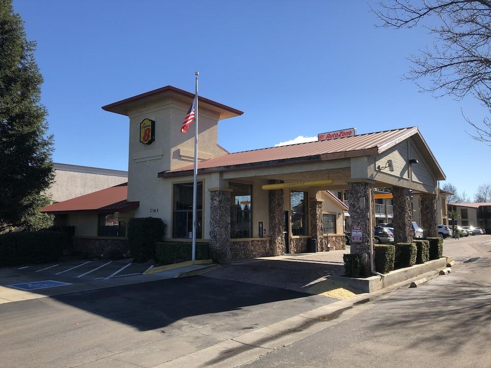 Motel Super 8 By Wyndham Corning Extérieur photo