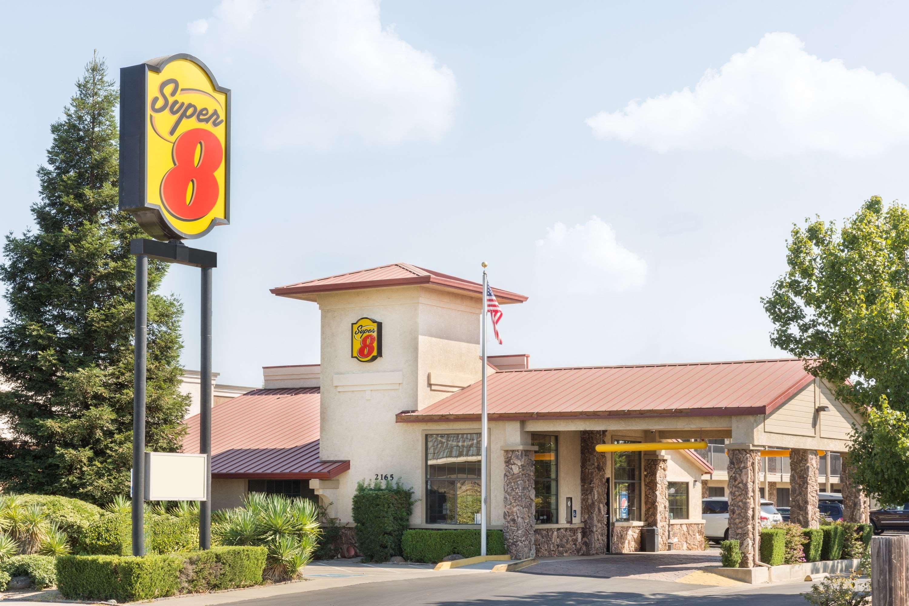 Motel Super 8 By Wyndham Corning Extérieur photo
