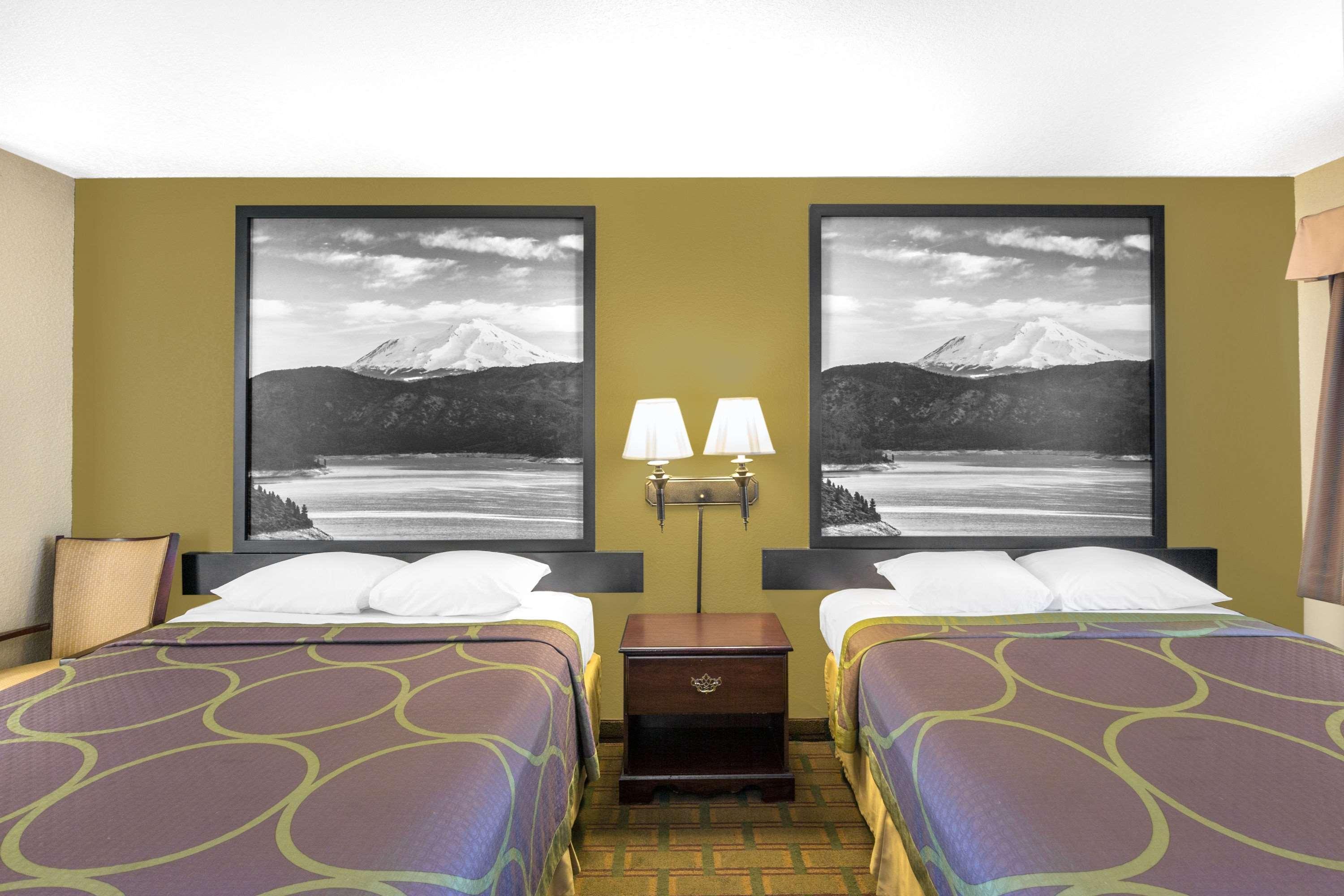 Motel Super 8 By Wyndham Corning Extérieur photo
