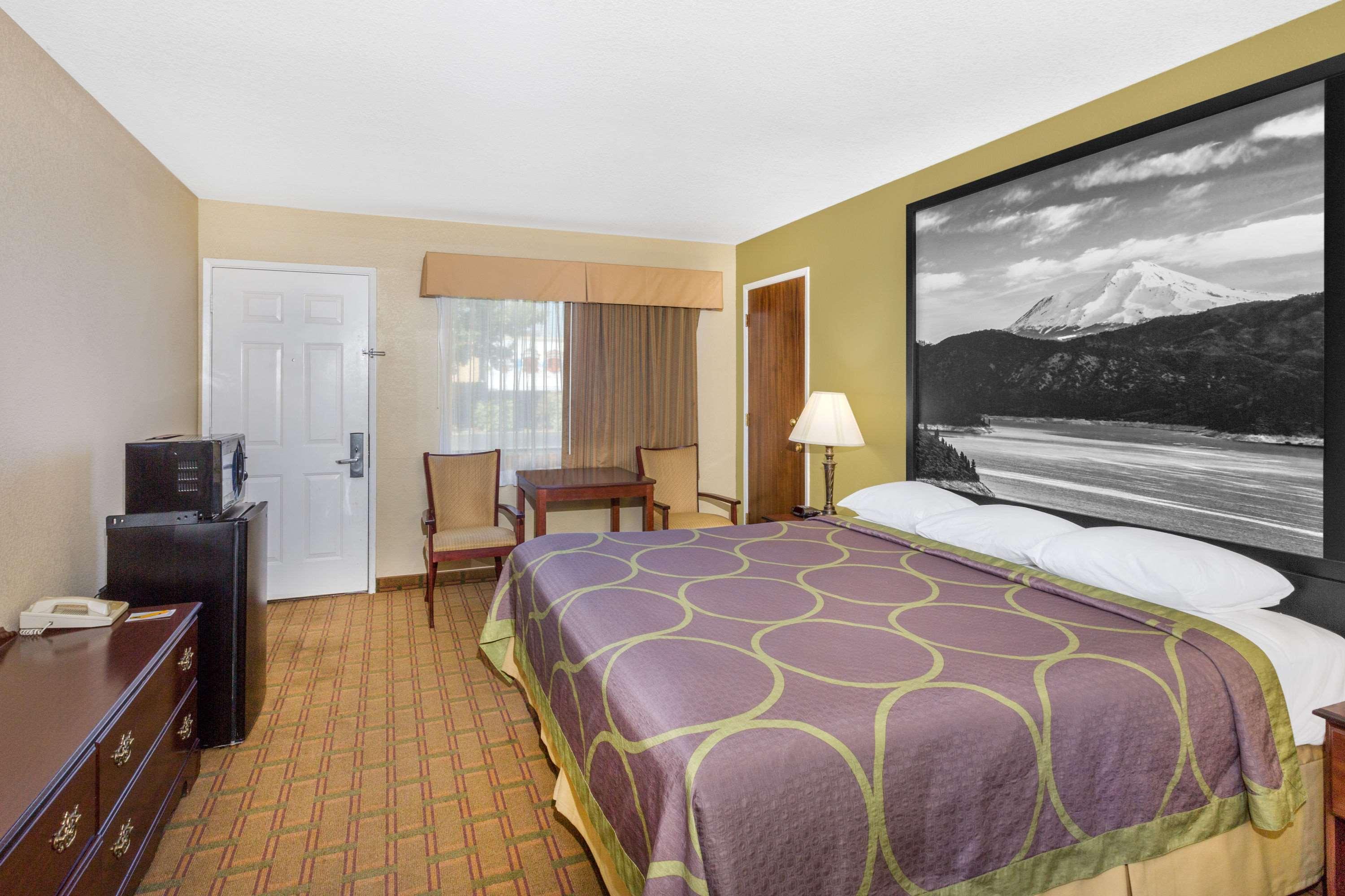 Motel Super 8 By Wyndham Corning Extérieur photo