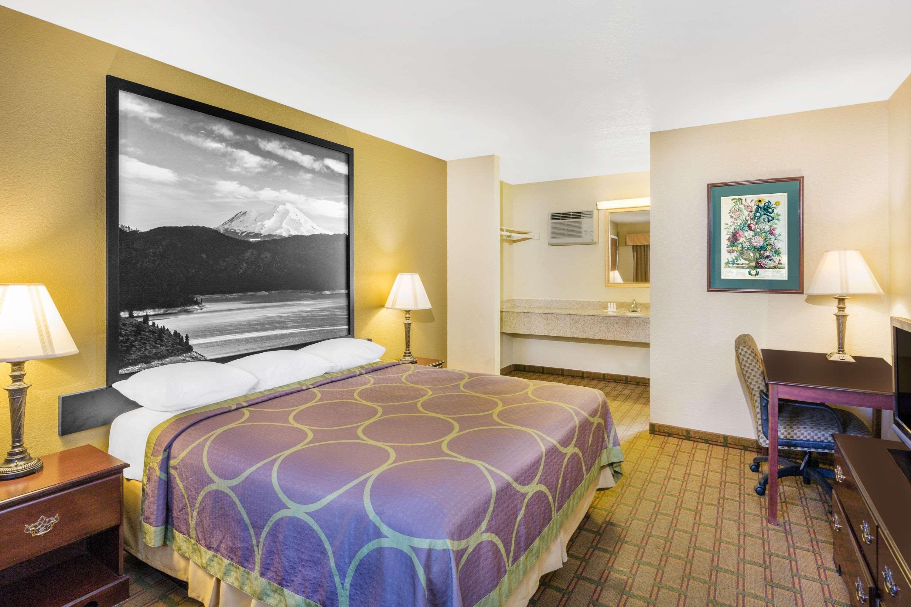 Motel Super 8 By Wyndham Corning Extérieur photo